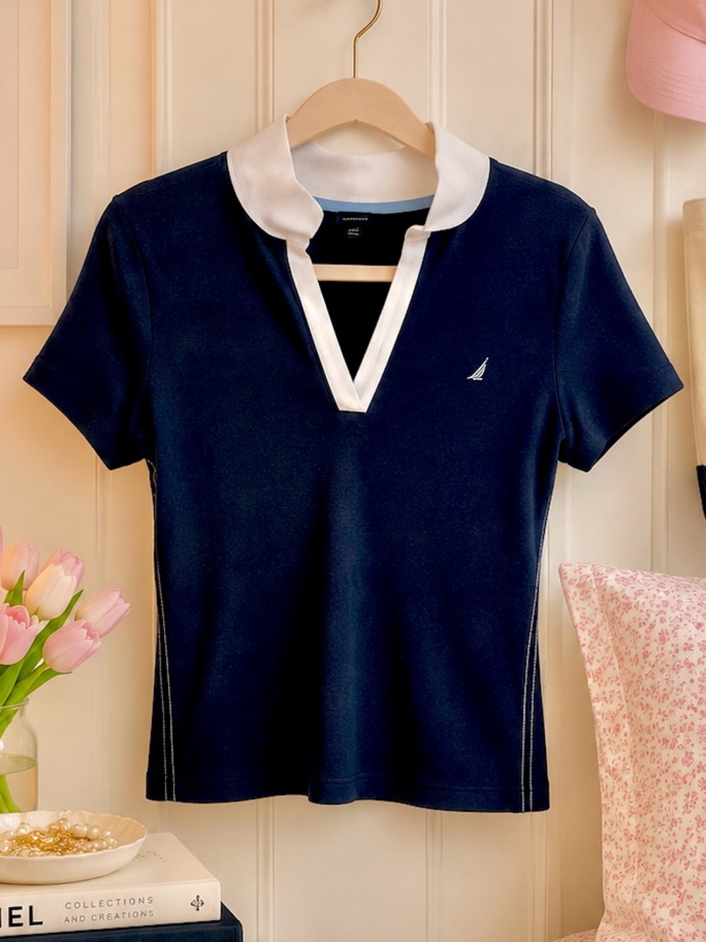 ⭐️ #33 Nautica Blue and White V-Neck Short Sleeve polo 

Perfect condition